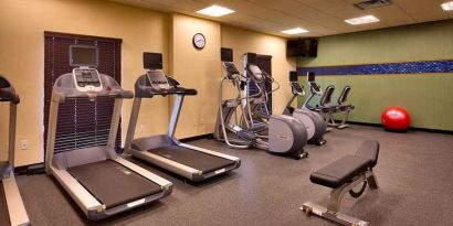 Equipped fitness center at Hampton Inn Omaha/West-Dodge Road (Old Mill).
