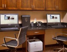 Hampton Inn Omaha/West Dodge Road (Old Mill), Omaha