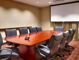 Hampton Inn Omaha/West Dodge Road (Old Mill), Omaha