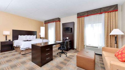 Hampton Inn & Suites California University-Pittsburgh, Coal Center