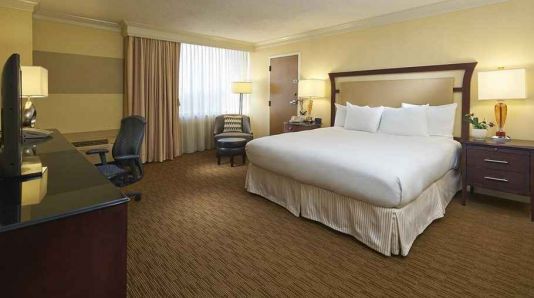 Hilton Raleigh North Hills, Raleigh