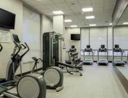 Hilton Garden Inn Arlington Shirlington, Arlington (VA)