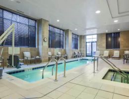 Hilton Garden Inn Arlington Shirlington, Arlington (VA)