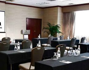Meeting room perfect for every business appointment at the Hilton Dallas Lincoln Centre.