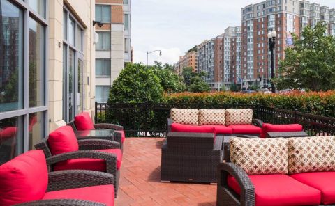Hotel Hampton Inn Washington-Downtown-Convention Center image