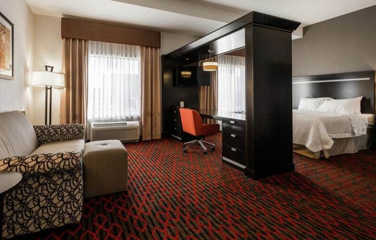 Hampton Inn & Suites Lethbridge, AB. CN, Lethbridge