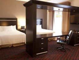 Hampton Inn & Suites Lethbridge, AB. CN, Lethbridge