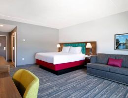 Hampton Inn & Suites Ottawa West, Nepean