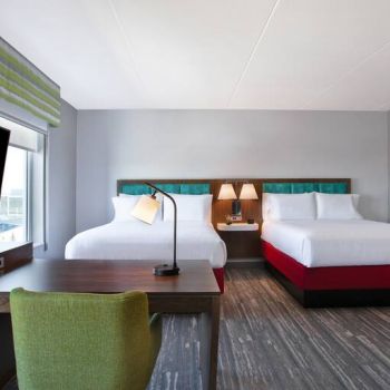 Hotel Hampton Inn & Suites Ottawa West image