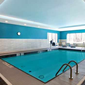 Hotel Hampton Inn & Suites Ottawa West image
