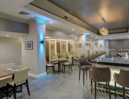 The Roslyn, Tapestry Collection By Hilton, Roslyn