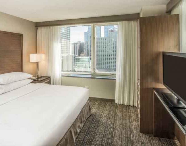 Embassy Suites By Hilton Chicago Magnificent Mile
