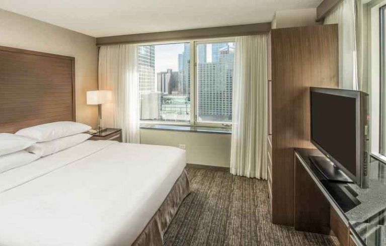 Embassy Suites By Hilton Chicago Magnificent Mile, Chicago