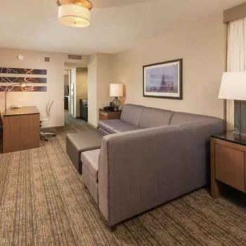 Hotel Embassy Suites By Hilton Chicago Magnificent Mile image