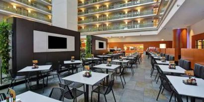 Embassy Suites By Hilton Chicago Magnificent Mile