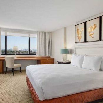 Hotel Hilton Miami Airport Blue Lagoon image