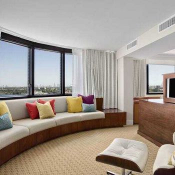 Hotel Hilton Miami Airport Blue Lagoon image