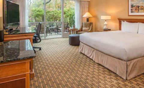 Hotel Hilton Seattle Airport & Conference Center image