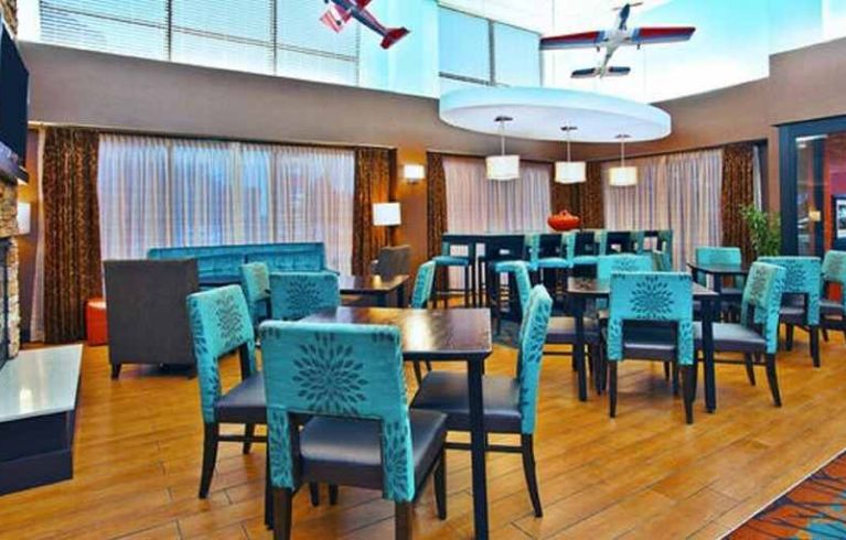 Hampton Inn Chicago-Midway Airport, Bedford Park