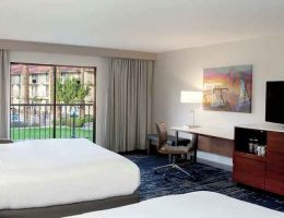 DoubleTree By Hilton Hotel Bakersfield, Bakersfield