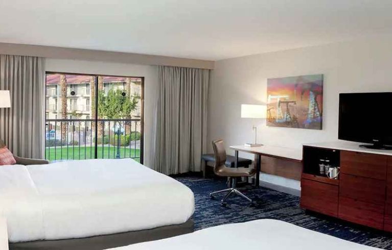 DoubleTree By Hilton Hotel Bakersfield, Bakersfield