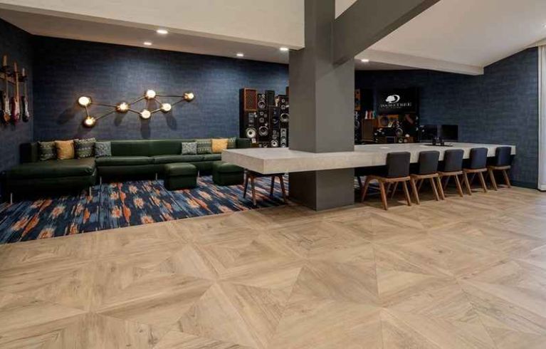 DoubleTree By Hilton Hotel Bakersfield, Bakersfield