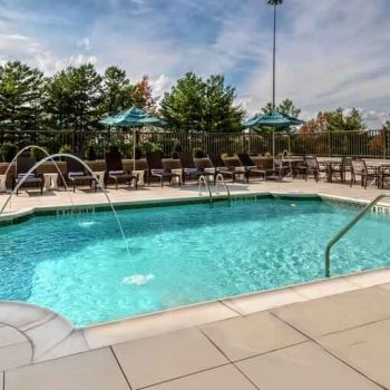 Hotel Hilton Franklin Cool Springs image