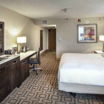 Hotel Hilton Sacramento-Arden West image