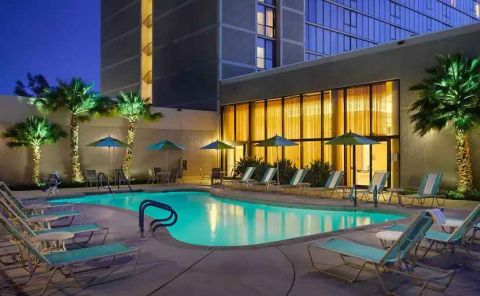 Hotel Hilton Sacramento-Arden West image