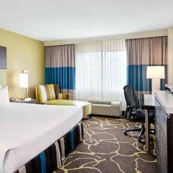 Hotel DoubleTree By Hilton Charlotte-Gateway Village image