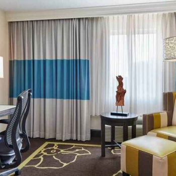 Hotel DoubleTree By Hilton Charlotte-Gateway Village image