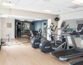 DoubleTree By Hilton Charlotte-Gateway Village, Charlotte
