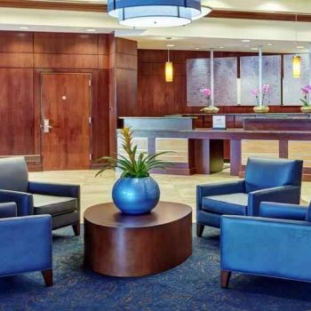 Hotel DoubleTree By Hilton Charlotte-Gateway Village image