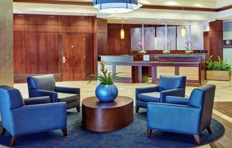 DoubleTree By Hilton Charlotte-Gateway Village, Charlotte