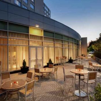 Hotel Hilton Baltimore BWI Airport image