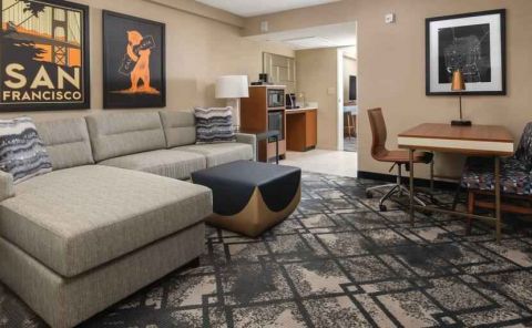 Hotel Embassy Suites By Hilton San Francisco Airport image