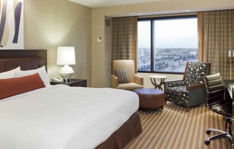 Hilton Omaha, Omaha