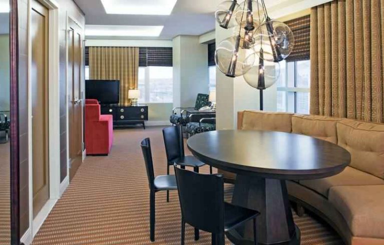 Hilton Omaha, Omaha
