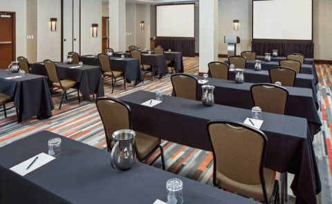 Hotel Hilton Nashville Airport image