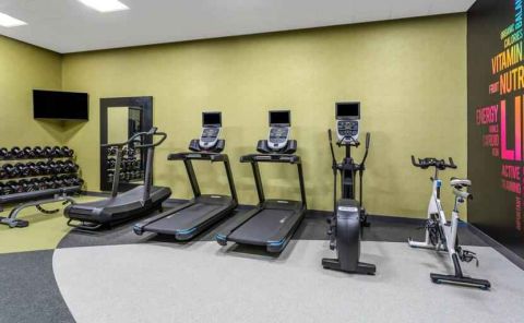 Hotel Hilton Garden Inn Hays image