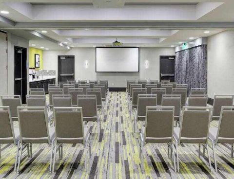 Hotel Hampton Inn & Suites By Hilton-Irvine/Orange County Airport image
