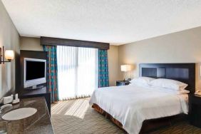 Hotel Embassy Suites By Hilton Miami - International Airport image