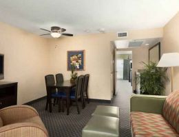 Embassy Suites By Hilton Miami - International Airport, Miami