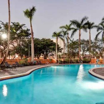Hotel Embassy Suites By Hilton Miami - International Airport image