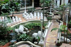 Hotel Embassy Suites By Hilton Miami - International Airport image