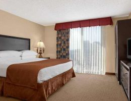 Embassy Suites By Hilton Kansas City- Plaza, Kansas City