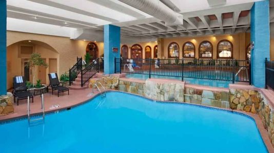 Embassy Suites By Hilton Kansas City- Plaza, Kansas City