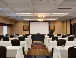 Embassy Suites By Hilton Kansas City- Plaza, Kansas City