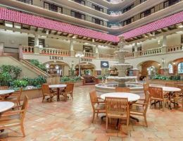 Embassy Suites By Hilton Kansas City- Plaza, Kansas City
