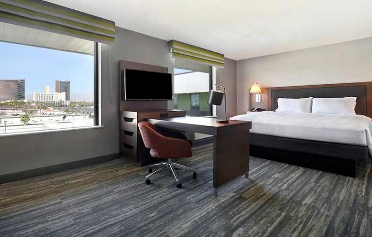 Hampton Inn & Suites Las Vegas Convention Center, Las Vegas